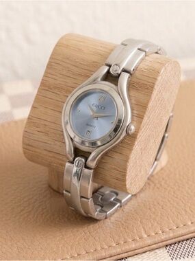 Gucci Silver Tone Quartz Women’s Watch Vintage